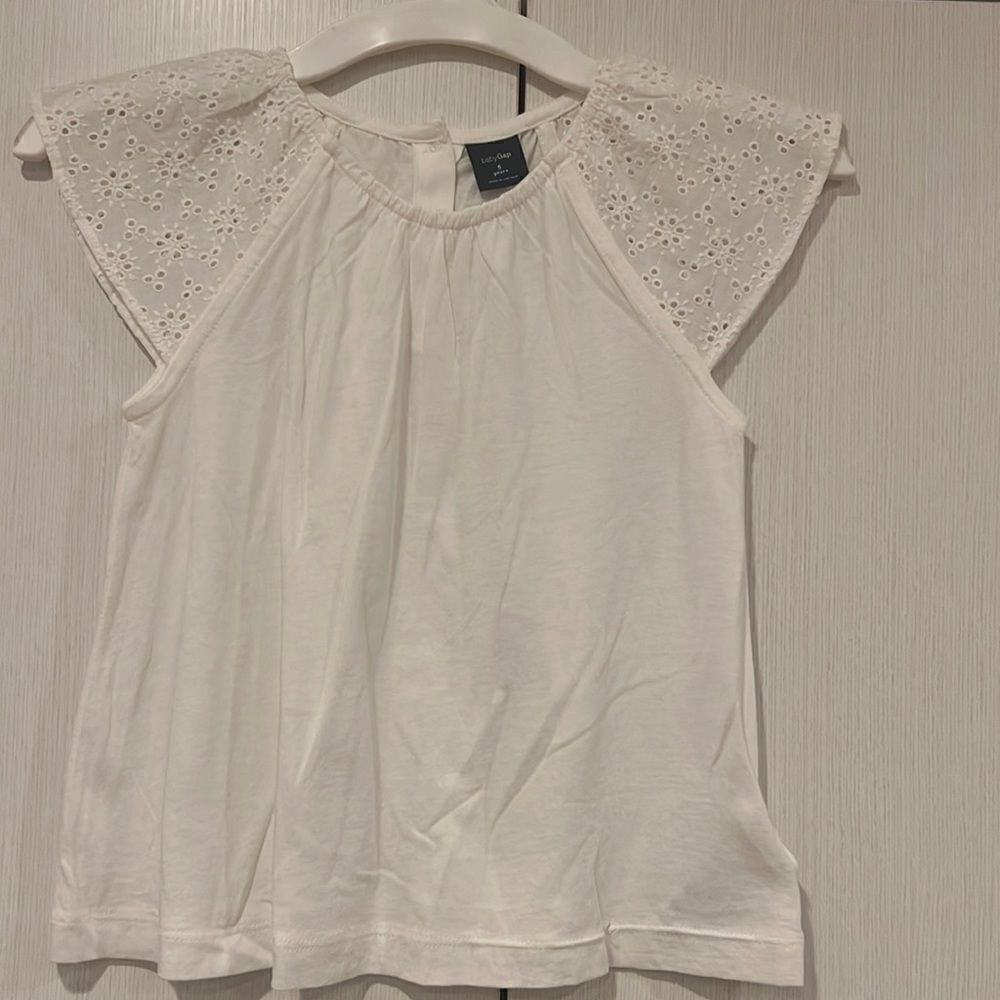 White summer top - Picture 1 of 5